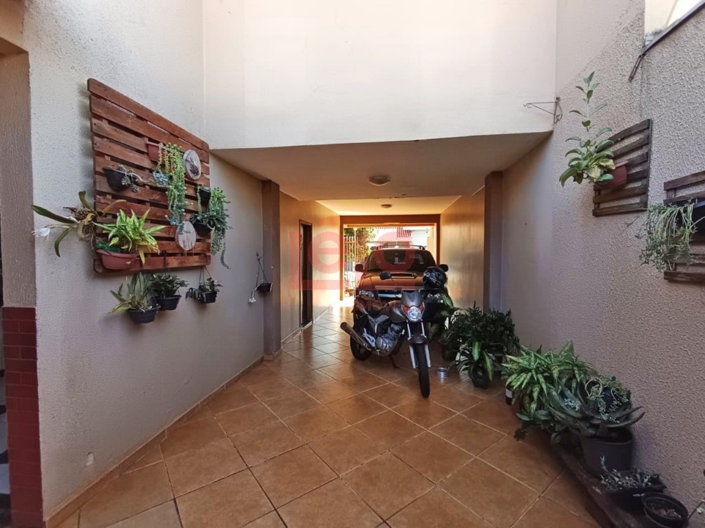Sobrado para venda no Jardim Santa Helena em Maringa com 150,15m² por R$ 580.000,00