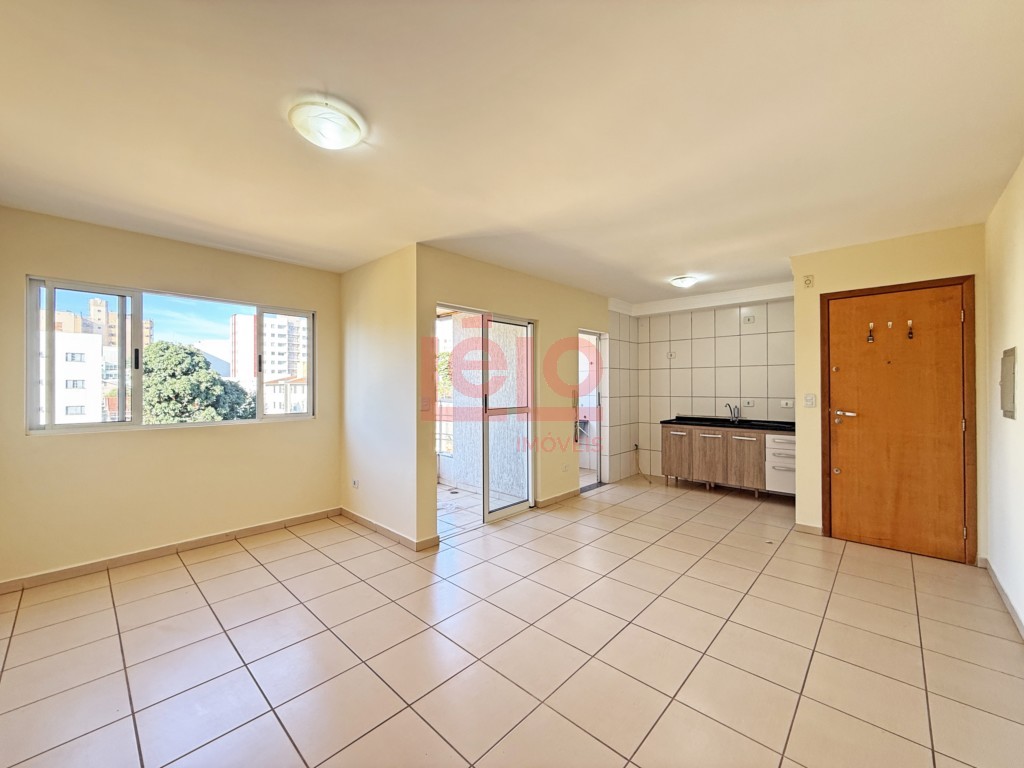 Apartamento para locacao no Zona 07 em Maringa com 106,68m² por R$ 1.400,00