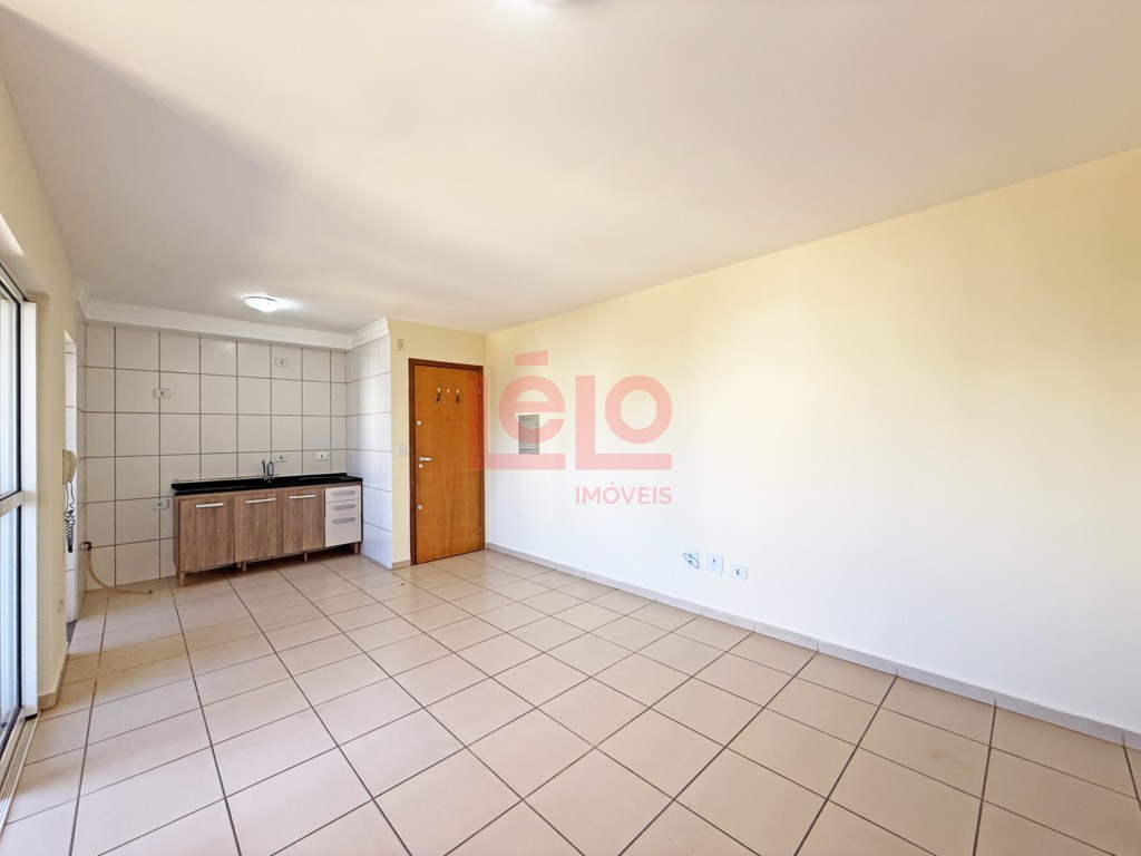 Apartamento para locacao no Zona 07 em Maringa com 106,68m² por R$ 1.400,00