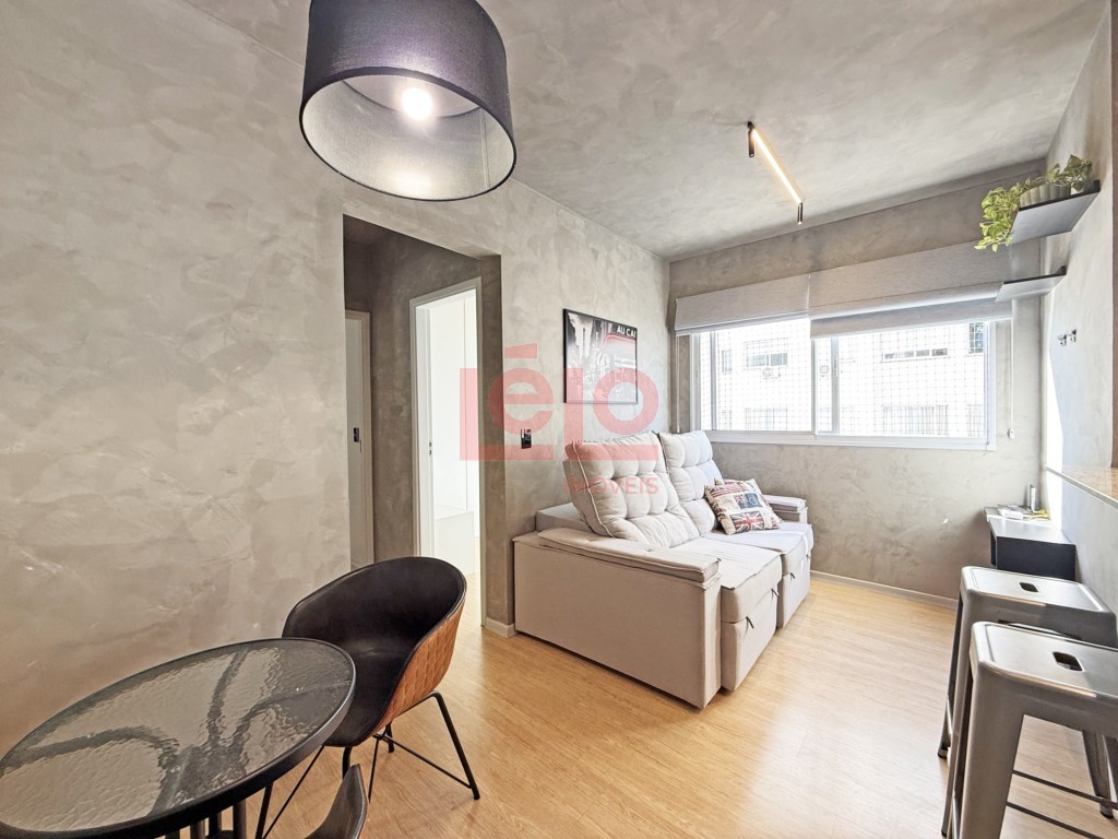 Apartamento para locacao no Jardim Alvorada em Maringa com 56,55m² por R$ 2.300,00