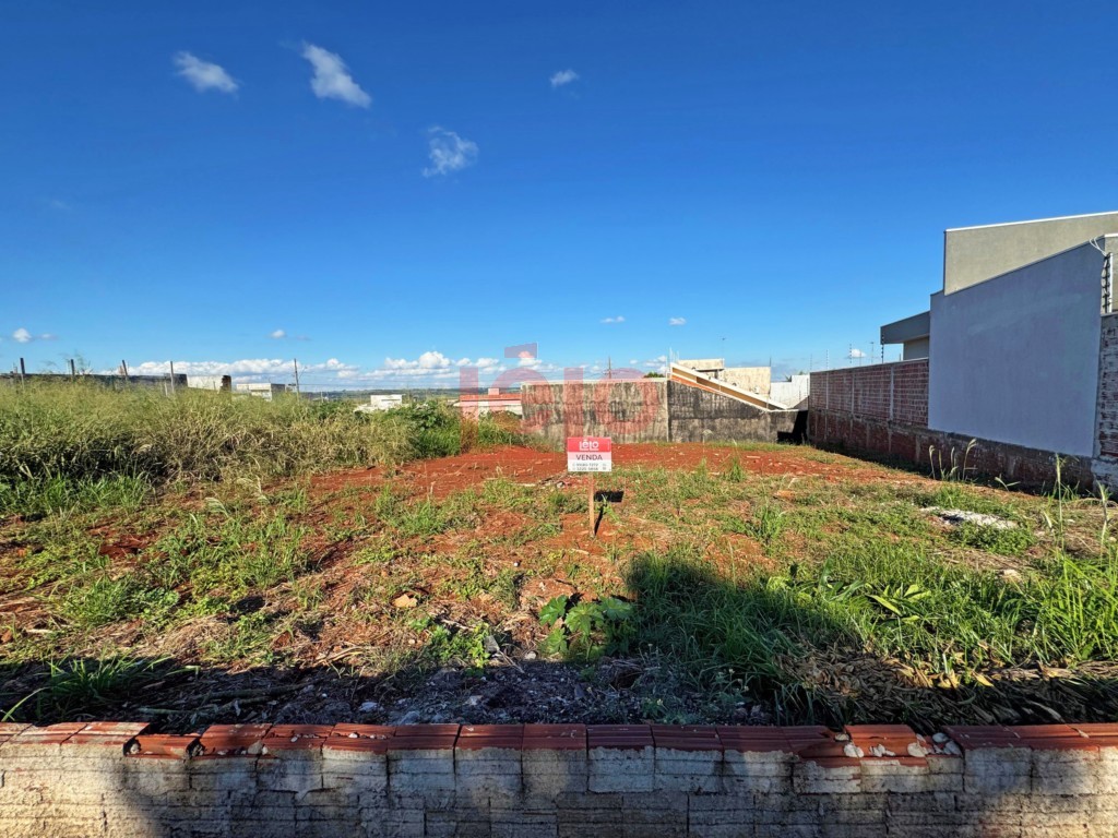 Terreno para venda no Jardim Paulista IV em Maringa com 416,72m² por R$ 310.000,00