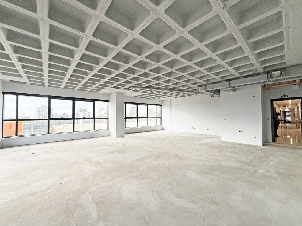 Sala Comercial para locacao no Zona Armazem em Maringa com 253,72m² por R$ 22.834,80