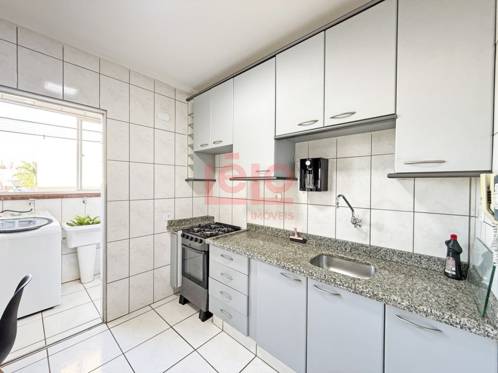 Apartamento para locacao no Zona 07 em Maringa com 122,3m² por R$ 2.000,00
