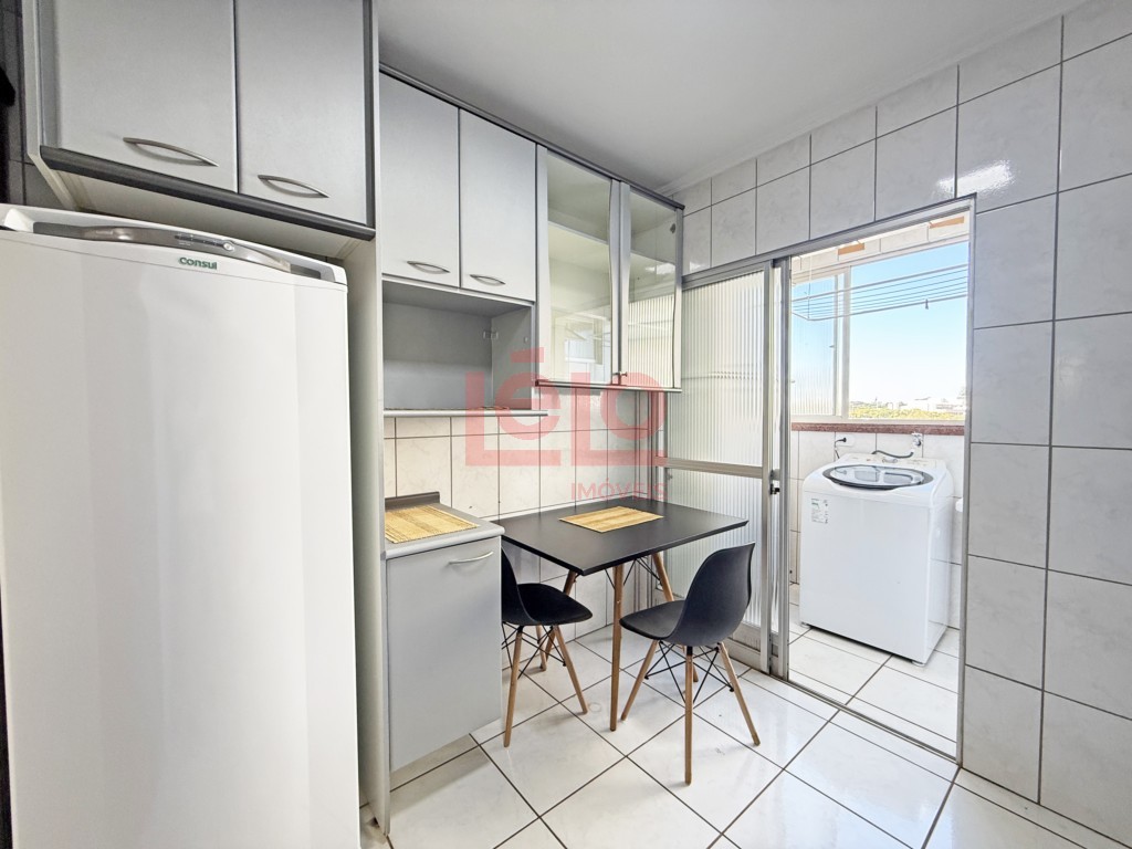 Apartamento para locacao no Zona 07 em Maringa com 122,3m² por R$ 2.000,00