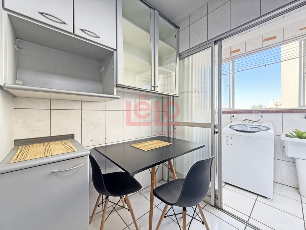 Apartamento para locacao no Zona 07 em Maringa com 122,3m² por R$ 2.000,00
