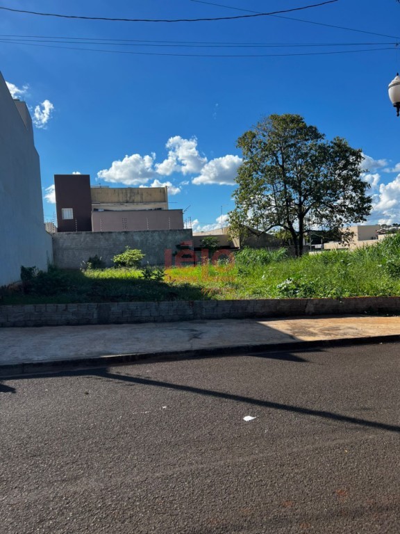 Terreno para venda no Jd Rio de Janeiro em Sarandi com 255,45m² por R$ 180.000,00