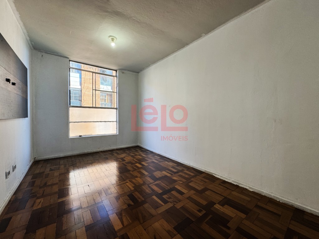 Apartamento para venda no Zona 07 em Maringa com 80,77m² por R$ 200.000,00
