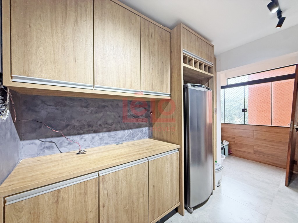 Apartamento para locacao no Zona 07 em Maringa com 108,02m² por R$ 2.500,00