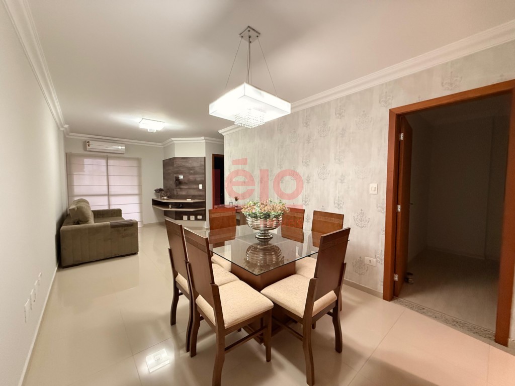 Apartamento para locacao no Novo Centro em Maringa com 96,94m² por R$ 3.300,00