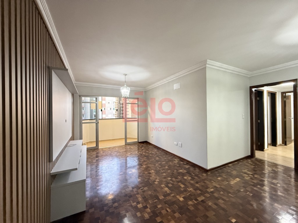 Apartamento para locacao no Zona 01 em Maringa com 173,56m² por R$ 3.300,00