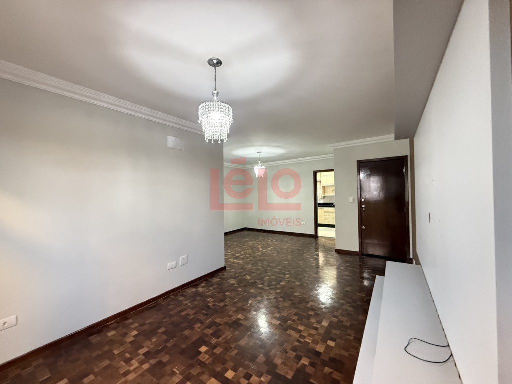 Apartamento para locacao no Zona 01 em Maringa com 173,56m² por R$ 3.300,00