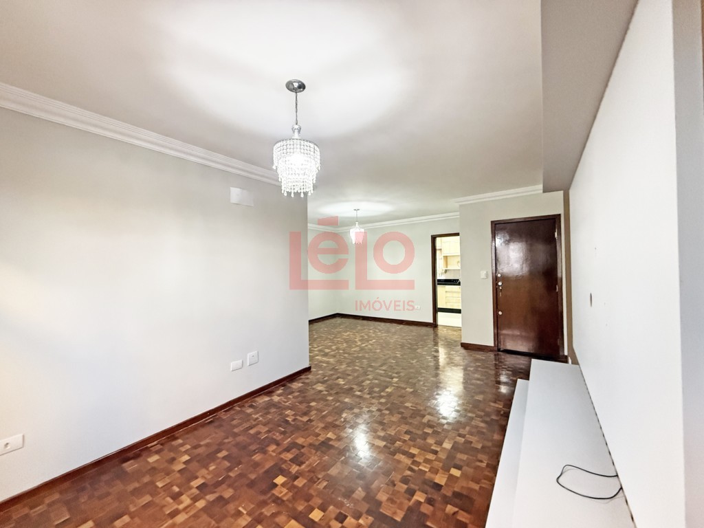 Apartamento para locacao no Zona 01 em Maringa com 173,56m² por R$ 3.300,00