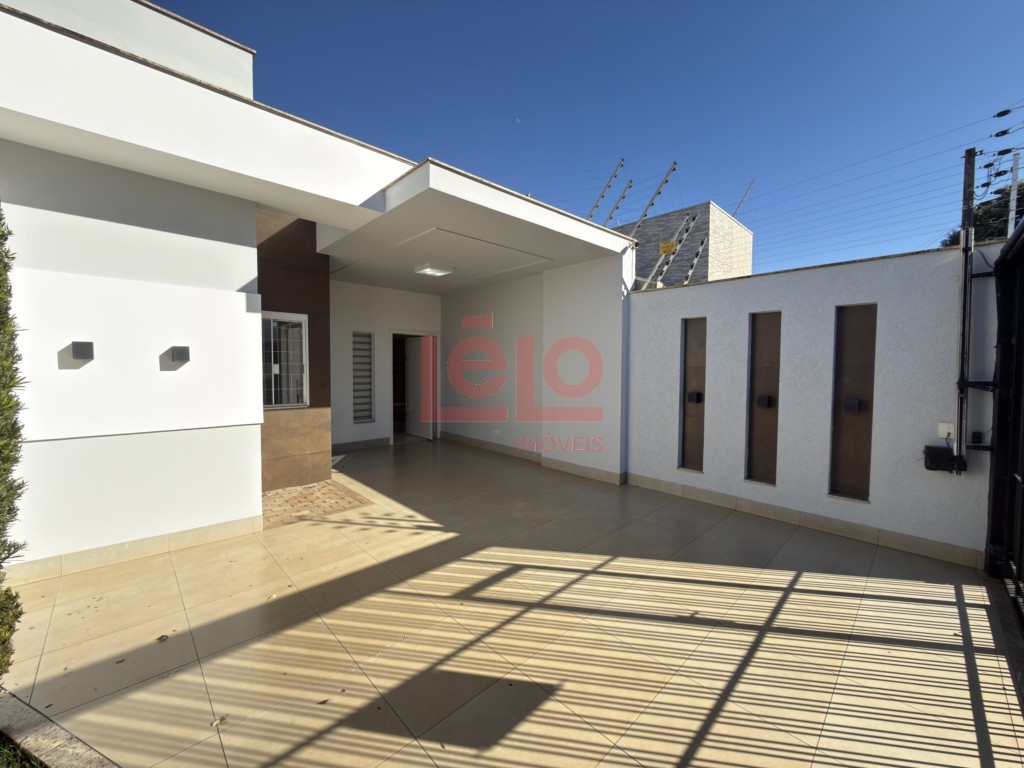 Casa Residencial para locacao no Jardim Monte Rei em Maringa com 104,99m² por R$ 3.000,00