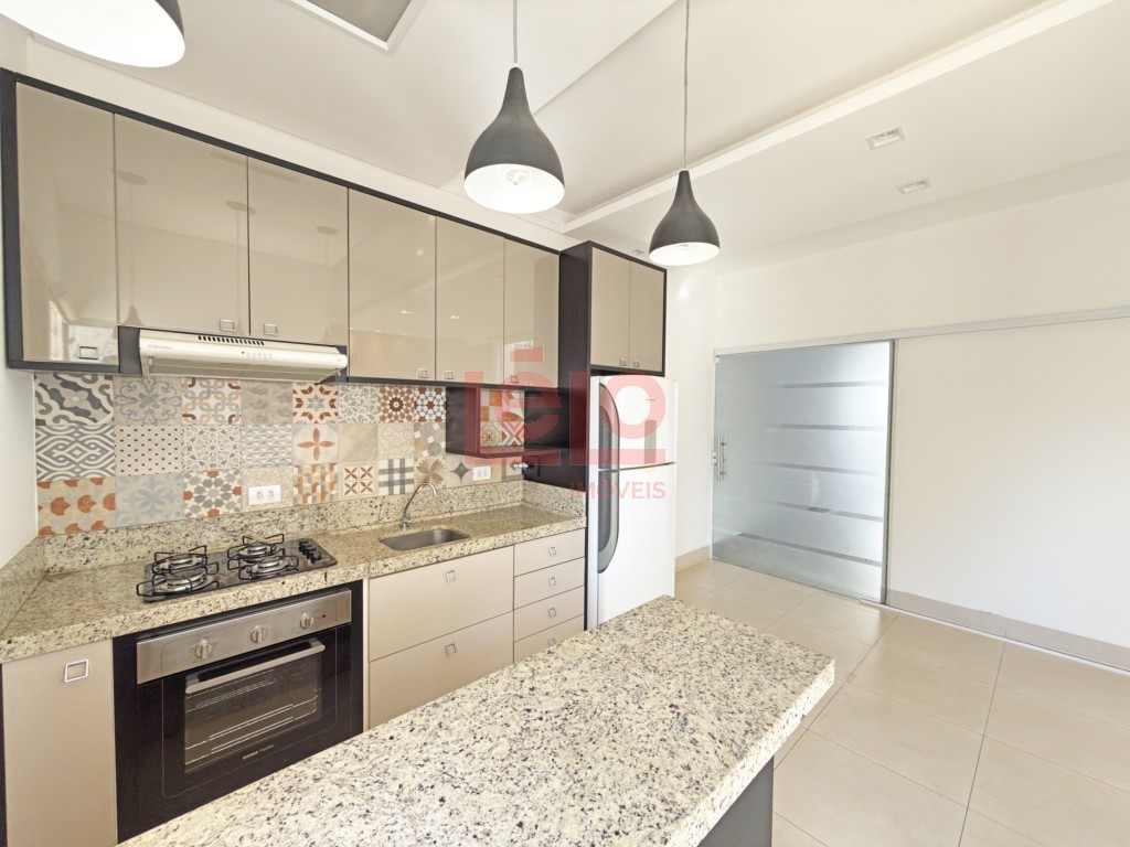 Casa Residencial para locacao no Jardim Monte Rei em Maringa com 104,99m² por R$ 3.000,00