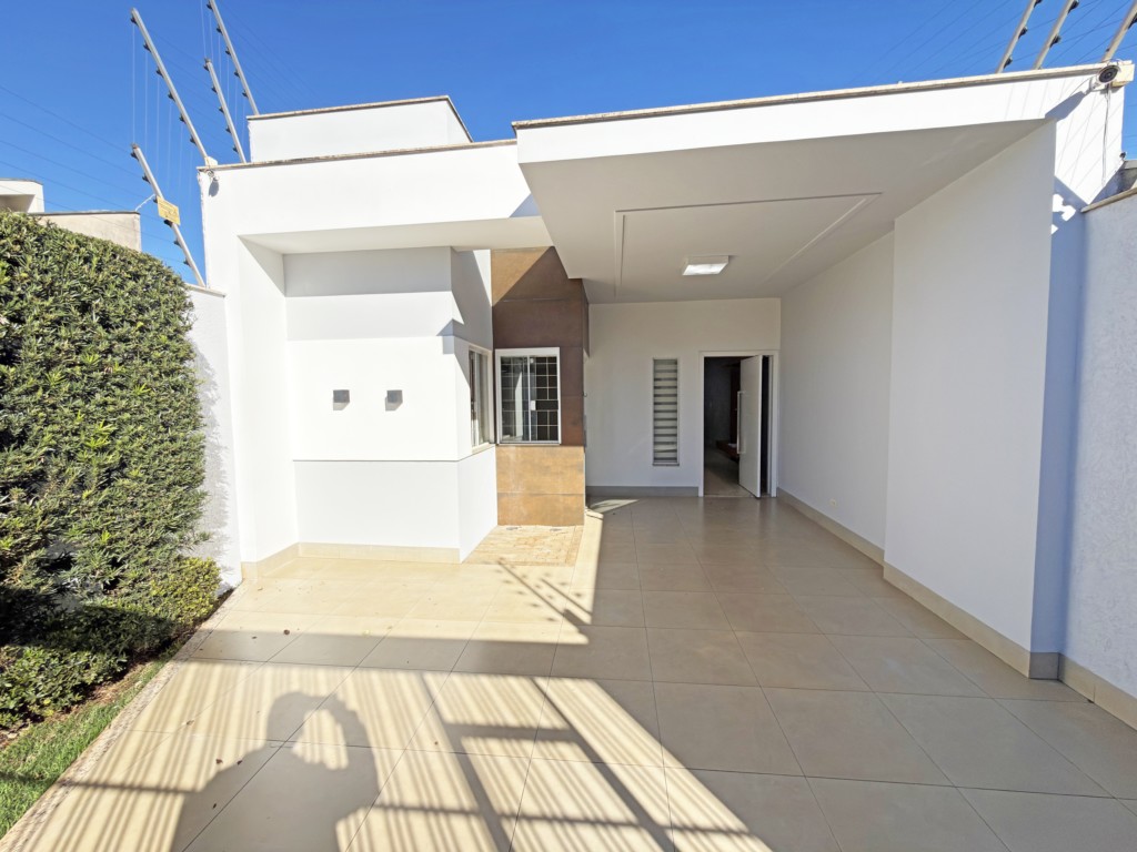 Casa Residencial para locacao no Jardim Monte Rei em Maringa com 104,99m² por R$ 3.000,00