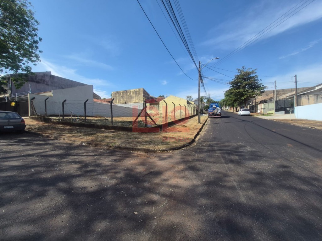 Terreno para venda no Jardim Imperial II em Maringa com 375m² por R$ 360.000,00