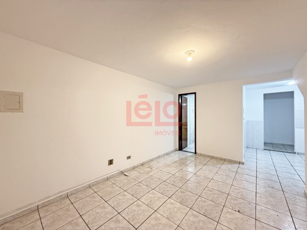 Apartamento para locacao no Jardim Aclimacao em Maringa com 25,84m² por R$ 800,00