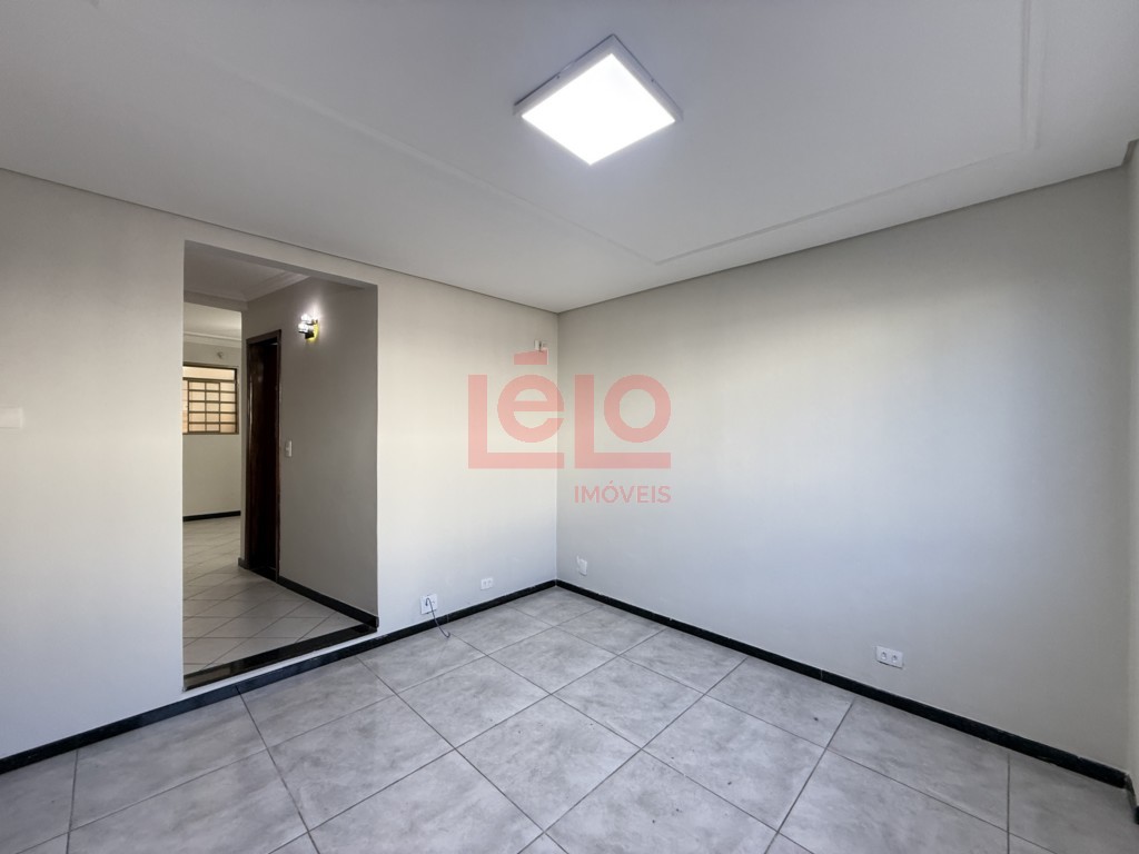 Sobrado para locacao no Jardim Canada em Maringa com 118,57m² por R$ 3.300,00