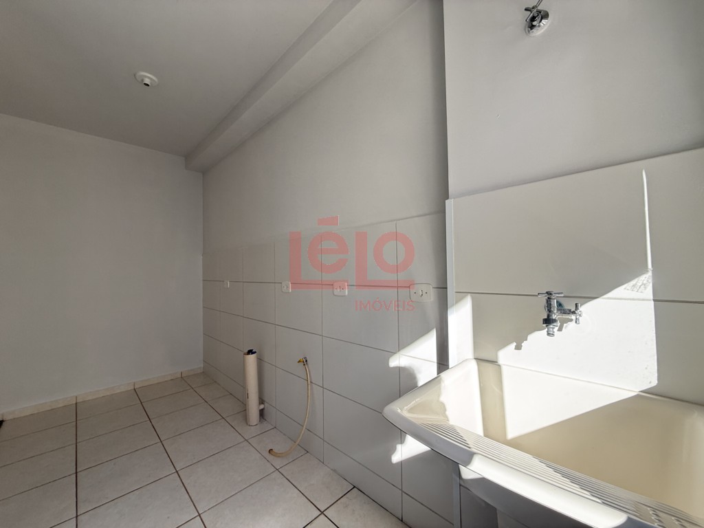 Apartamento para locacao no Chacaras Aeroporto em Maringa com 61,61m² por R$ 1.000,00