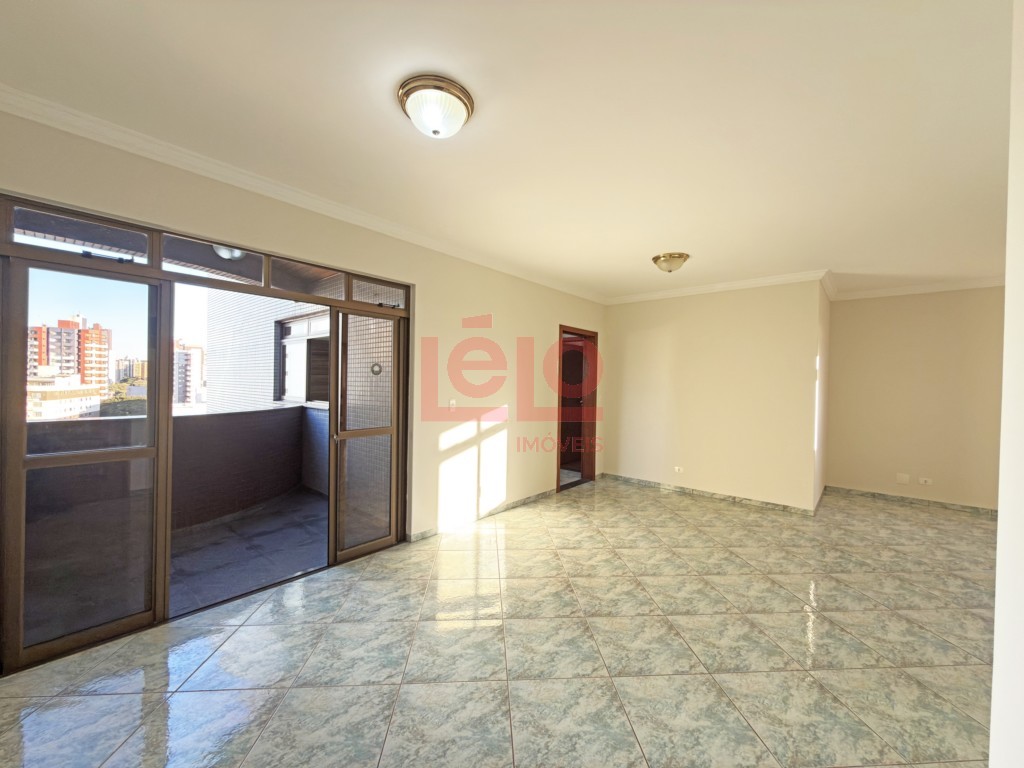 Apartamento para locacao no Zona 07 em Maringa com 215,5m² por R$ 2.600,00