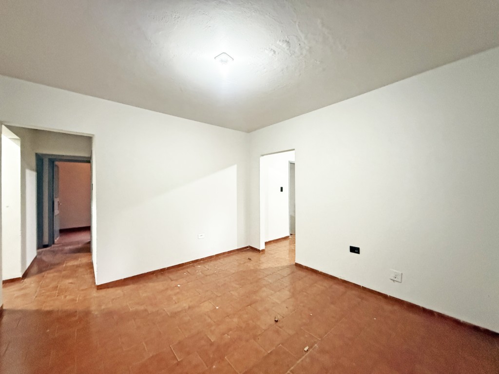 Casa Residencial para locacao no Jardim Mandacaru em Maringa com 100m² por R$ 1.500,00