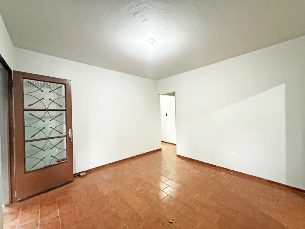 Casa Residencial para locacao no Jardim Mandacaru em Maringa com 100m² por R$ 1.500,00