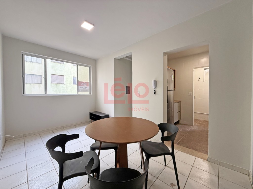 Apartamento para locacao no Zona 07 em Maringa com 91,48m² por R$ 1.350,00