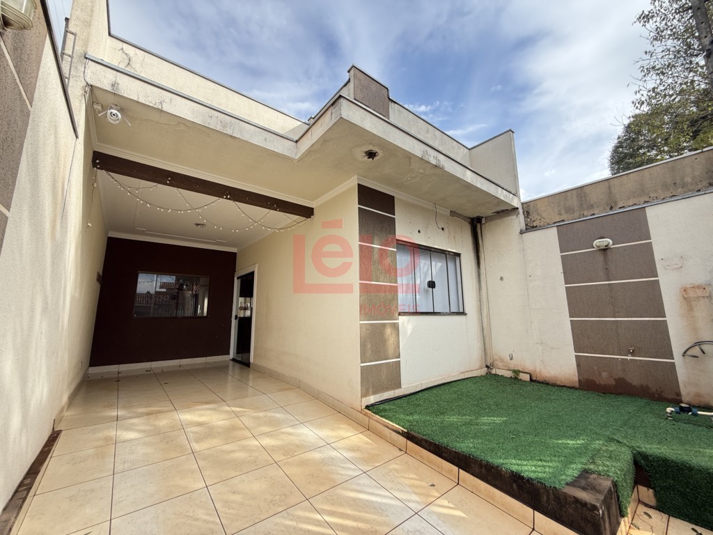 Casa Residencial para locacao no Loteamento Madrid em Maringa com 75,67m² por R$ 1.800,00