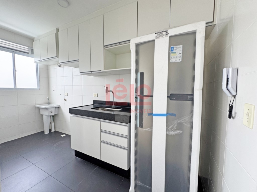 Apartamento para venda no Jardim Alvorada em Maringa com 68m² por R$ 240.000,00
