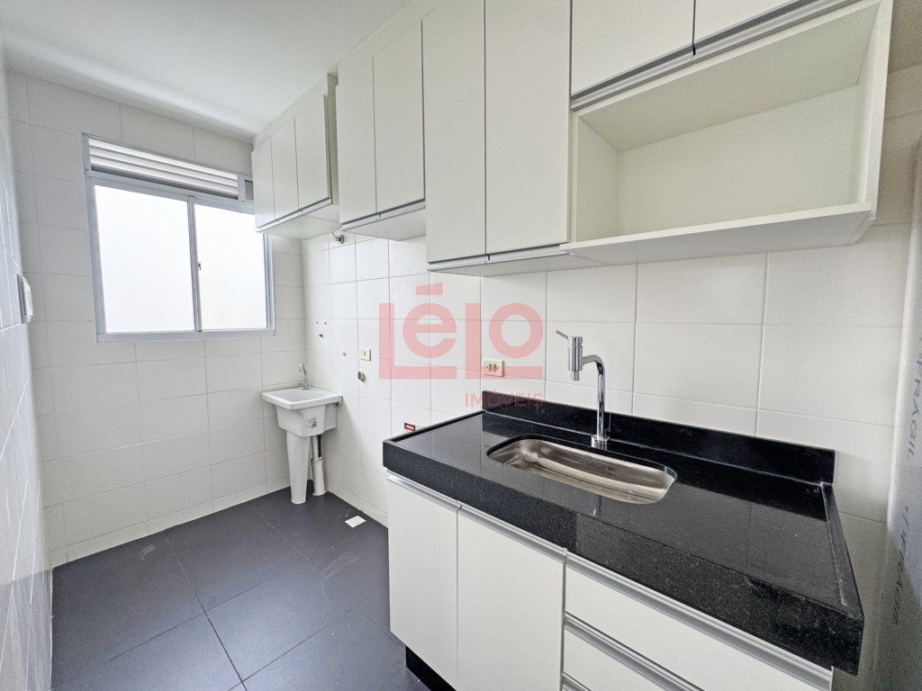 Apartamento para venda no Jardim Alvorada em Maringa com 68m² por R$ 240.000,00