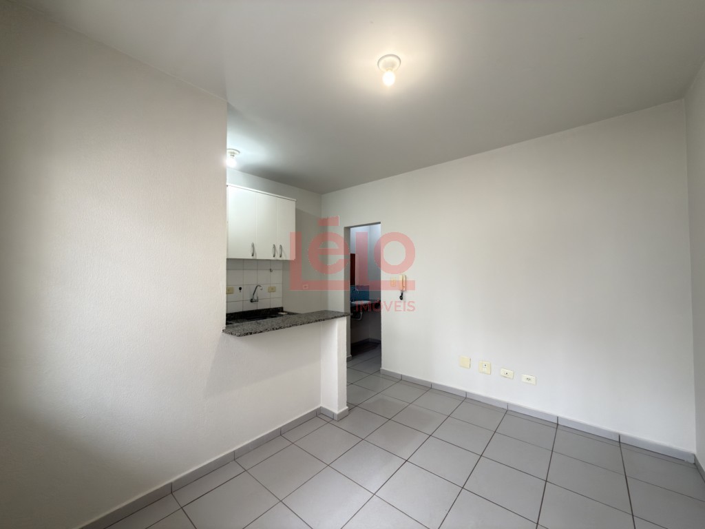 Apartamento para locacao no Zona 07 em Maringa com 50m² por R$ 1.000,00