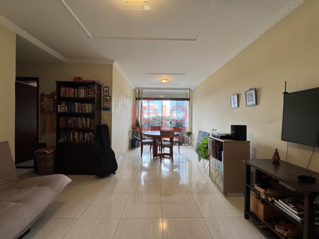 Apartamento para venda no Vila Esperanca em Maringa com 110,02m² por R$ 390.000,00