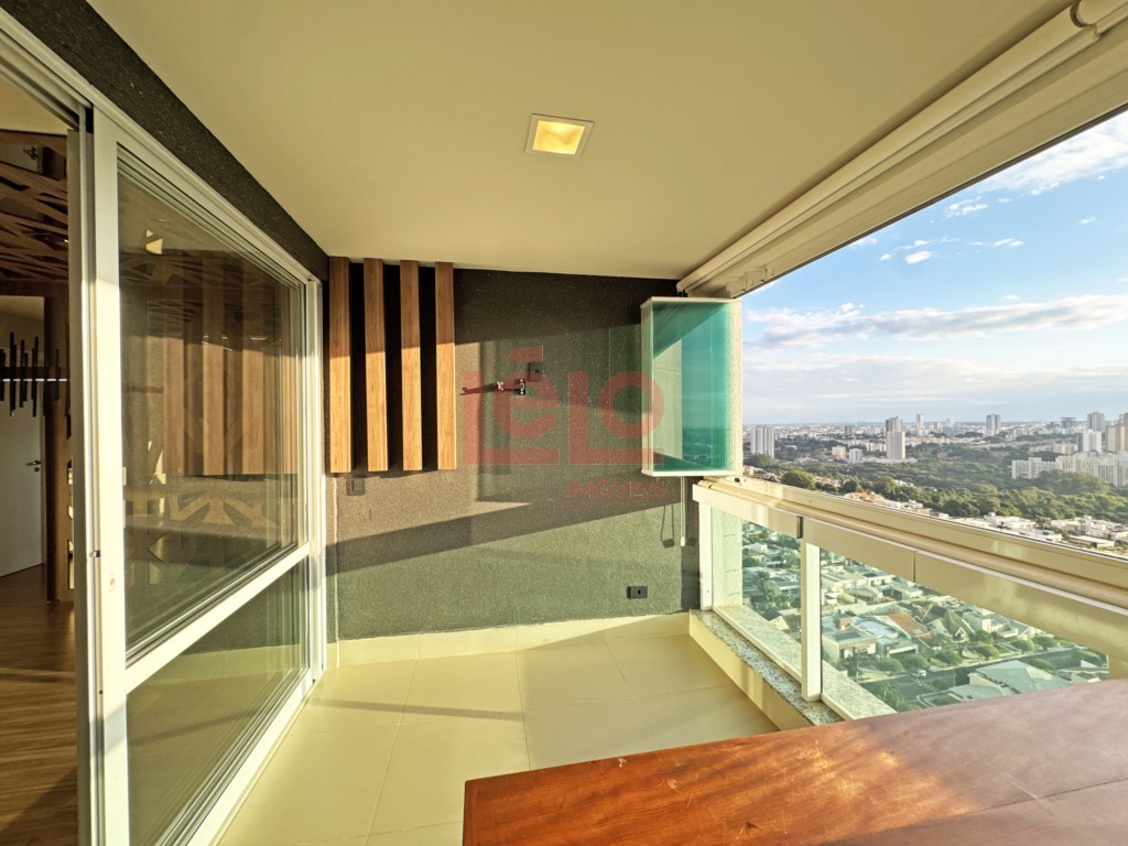 Apartamento para venda no Zona 08 em Maringa com 237,33m² por R$ 1.500.000,00