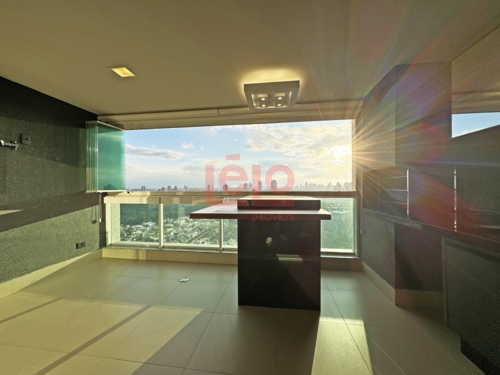 Apartamento para venda no Zona 08 em Maringa com 237,33m² por R$ 1.500.000,00