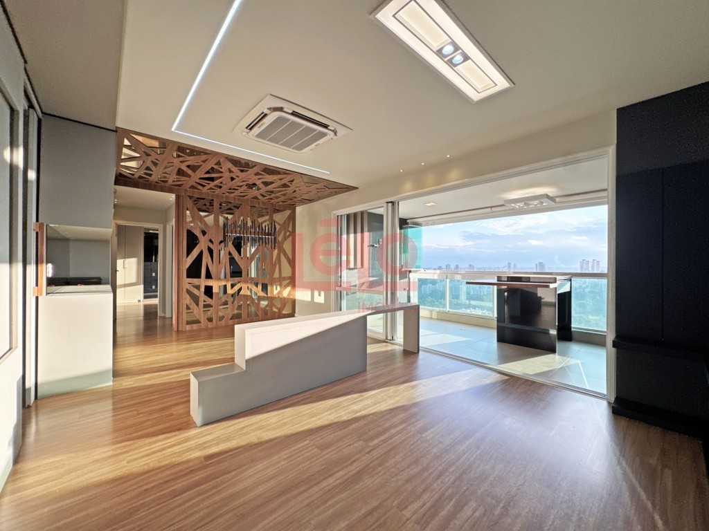 Apartamento para venda no Zona 08 em Maringa com 237,33m² por R$ 1.500.000,00