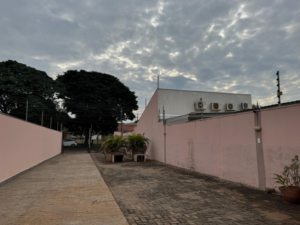 Sobrado para venda no Zona 08 em Maringa com 273,55m² por R$ 850.000,00
