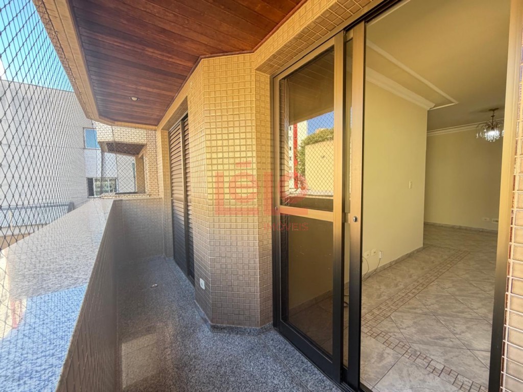 Apartamento para venda no Zona 07 em Maringa com 169,9m² por R$ 548.000,00