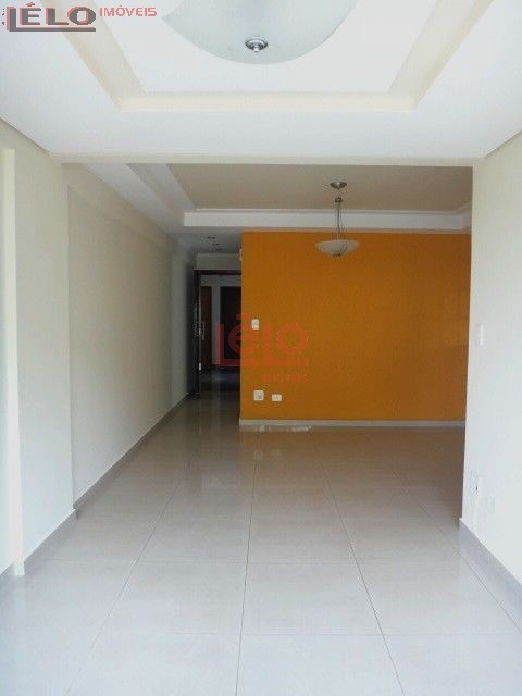 Apartamento para locacao no Vila Marumby em Maringa com 112,84m² por R$ 1.500,00