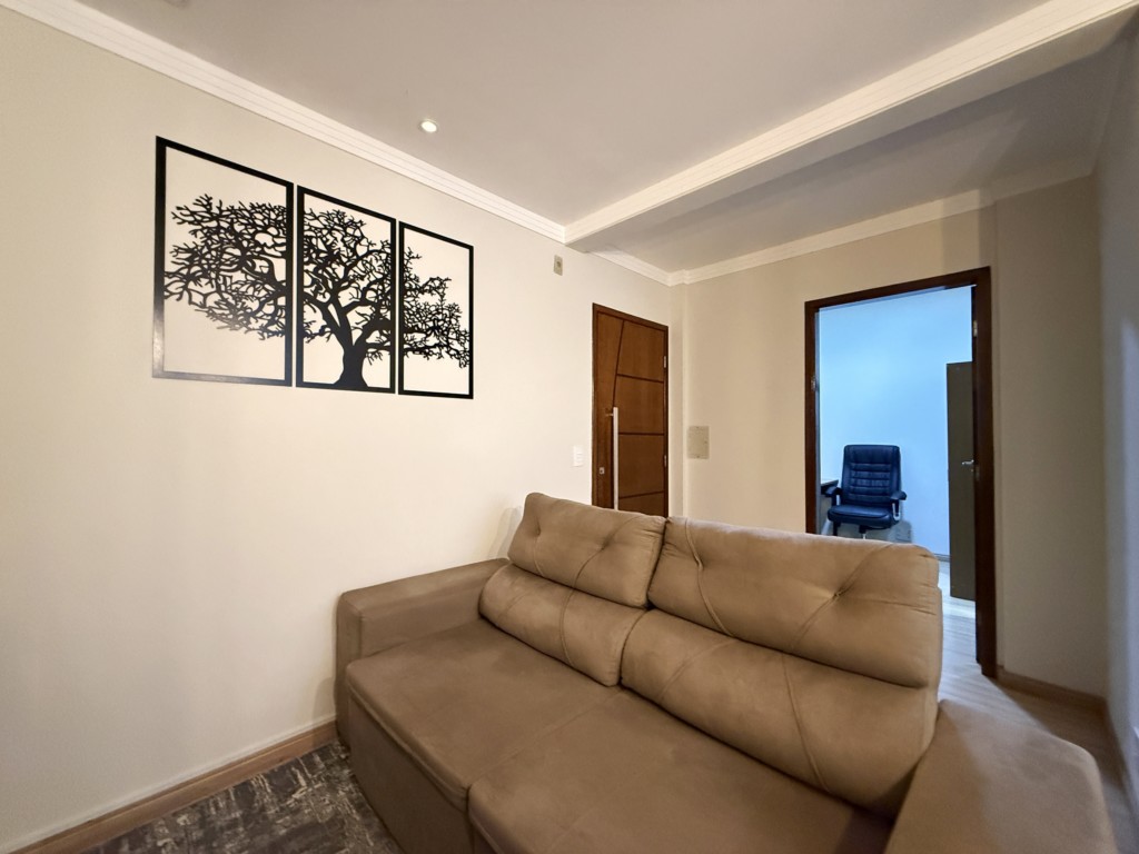 Apartamento para locacao no Zona 07 em Maringa com 64,95m² por R$ 1.900,00