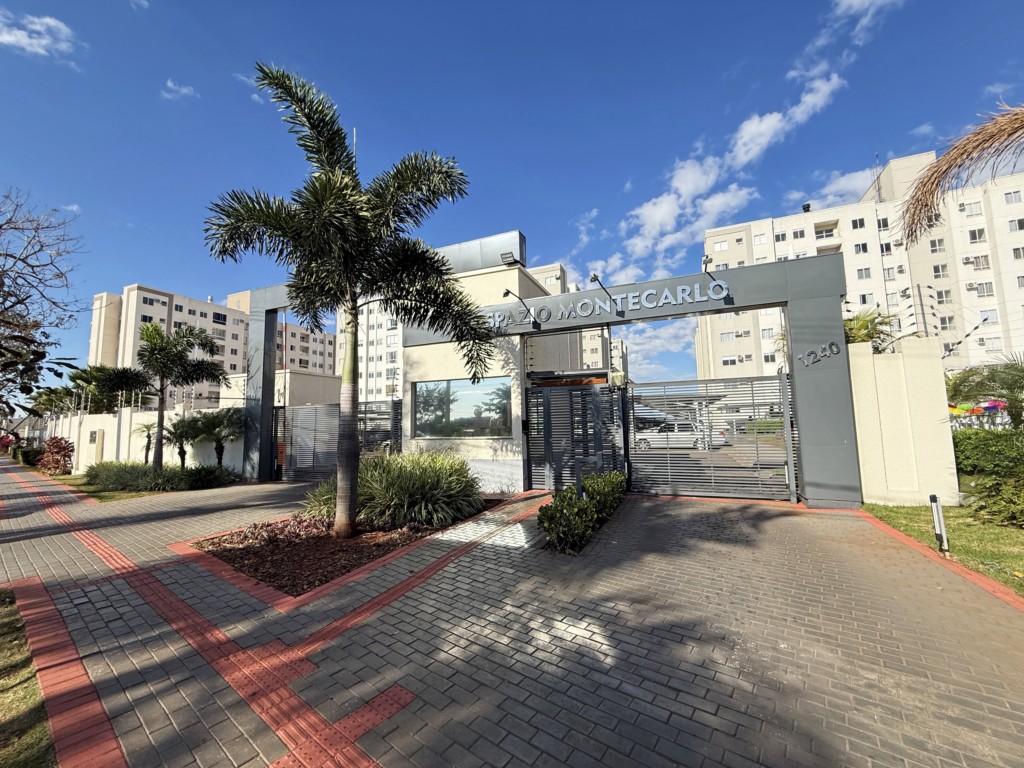 Apartamento para locacao no Jardim America em Maringa com 79,84m² por R$ 1.450,00