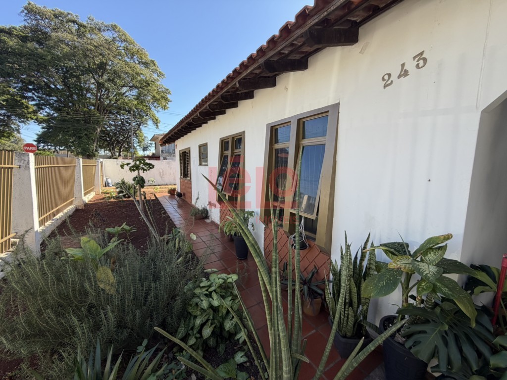 Casa Residencial para venda no Parque Res Eldorado em Maringa com 250m² por R$ 359.000,00
