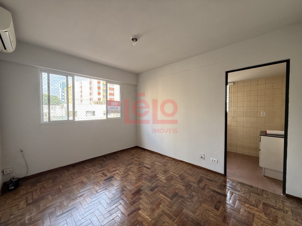 Apartamento para locacao no Zona 07 em Maringa com 77,27m² por R$ 1.100,00