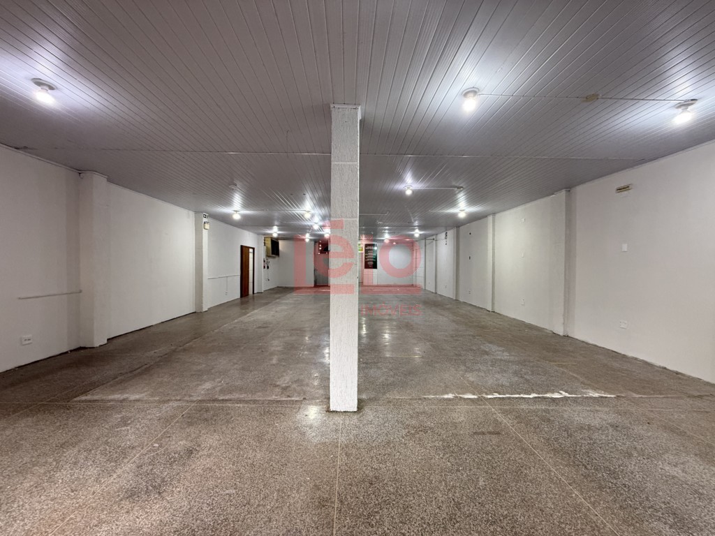 Salão para locacao no Parque Hortencia em Maringa com 250m² por R$ 3.500,00