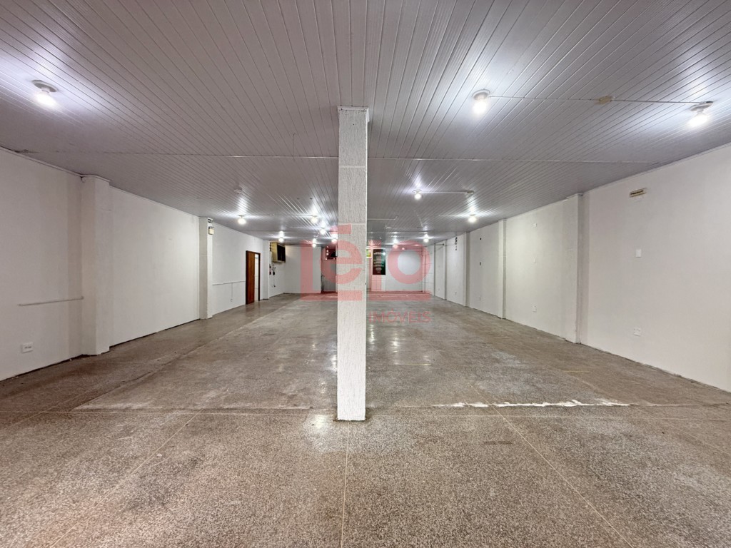 Salão para locacao no Parque Hortencia em Maringa com 250m² por R$ 3.500,00