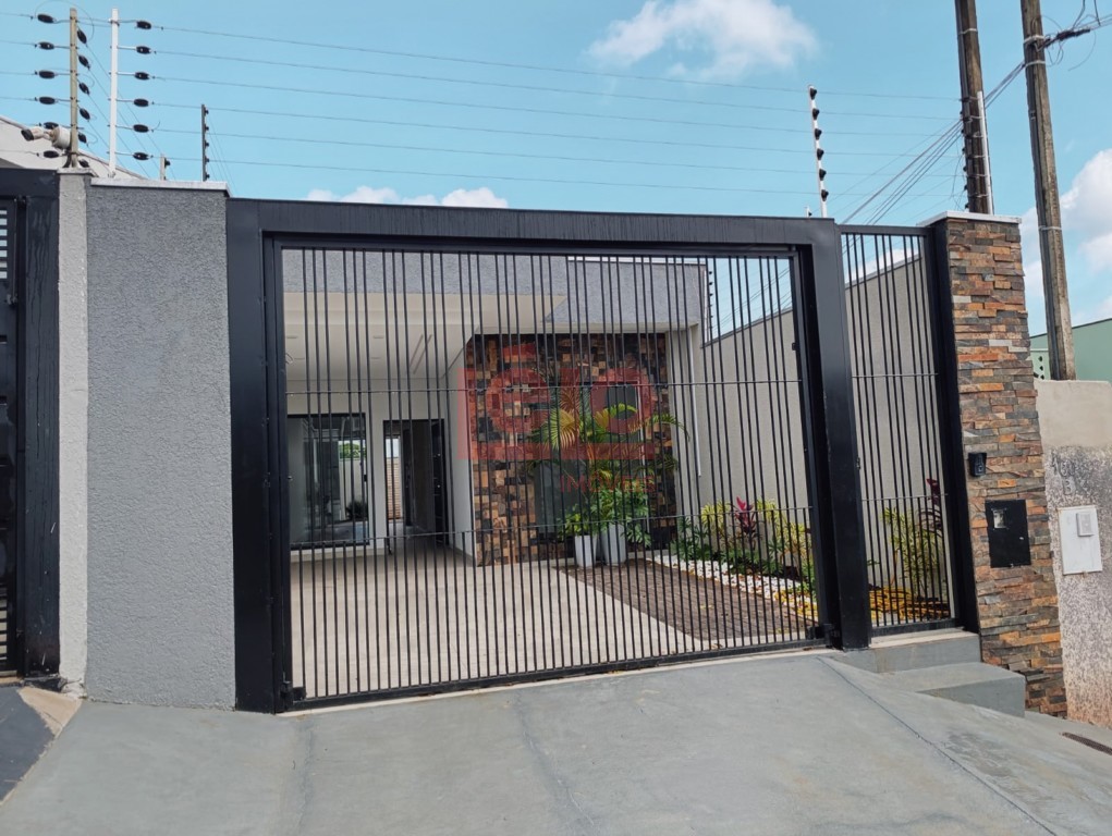 Casa Residencial para venda no Jardim Santa Cruz em Maringa com 150m² por R$ 549.000,00