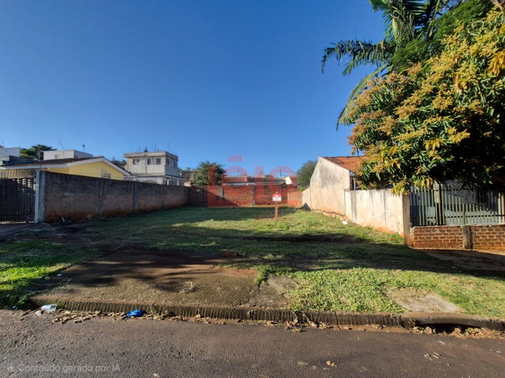 Terreno para venda no Jardim Paulista em Maringa com 301,14m² por R$ 240.000,00