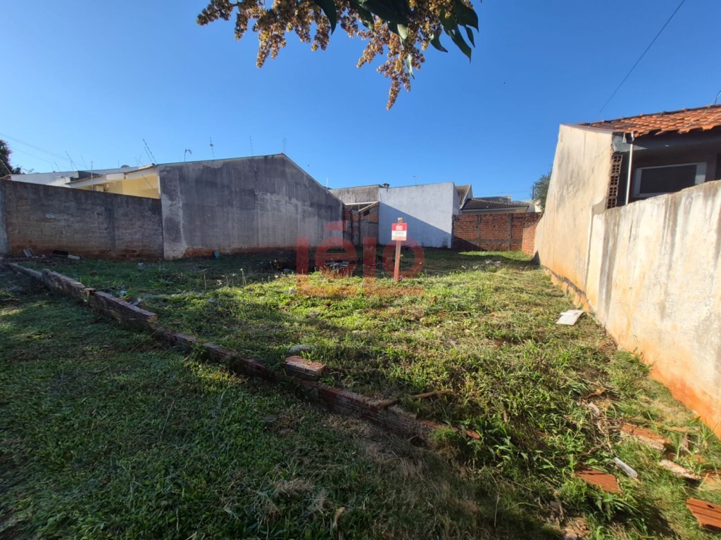 Terreno para venda no Jardim Paulista em Maringa com 301,14m² por R$ 240.000,00