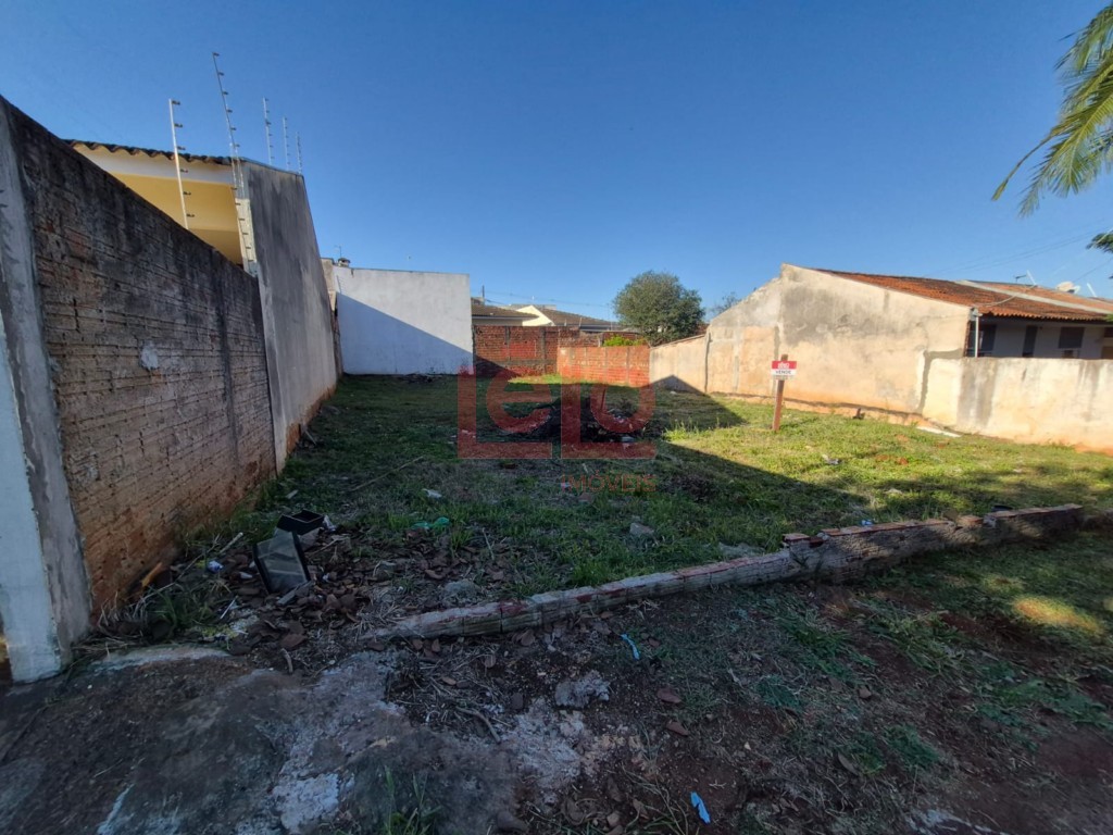 Terreno para venda no Jardim Paulista em Maringa com 301,14m² por R$ 240.000,00