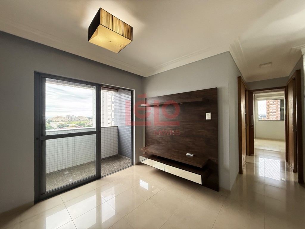 Apartamento para locacao no Zona 03 em Maringa com 135,57m² por R$ 3.500,00