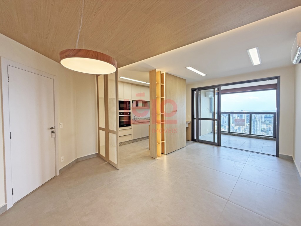 Apartamento para locacao no Zona 03 em Maringa com 0m² por R$ 7.000,00